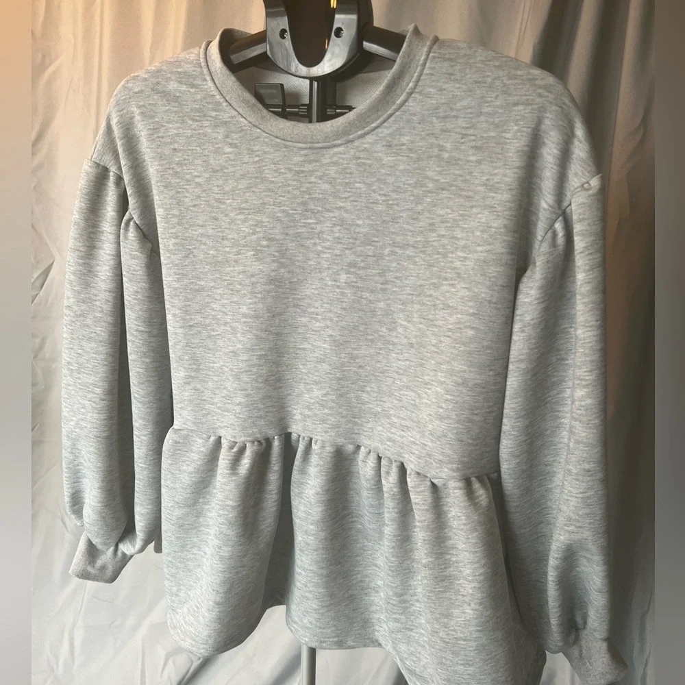 N/A gray peplum